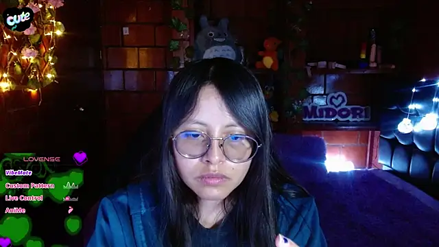 Snapshot of MidoriQuiinn chatting on June 11, 2026, 12:32 am MidoriQuiinn online show from June 11, 2026, 12:32 am