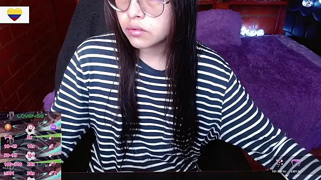 Snapshot of MidoriQuiinn chatting on June 18, 2026, 4:01 pm MidoriQuiinn online show from June 18, 2026, 4:01 pm