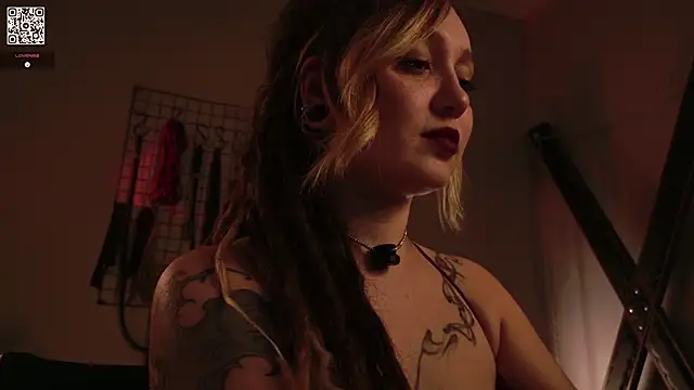 Snapshot of VortexProject chatting on November 11, 2025, 1:28 pm VortexProject online show from November 11, 2025, 1:28 pm