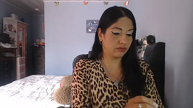 Snapshot of sahtlove1 chatting on June 24, 2026, 3:21 pm sahtlove1 online show from June 24, 2026, 3:21 pm