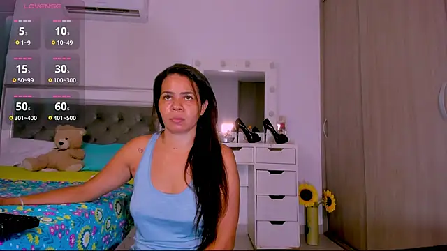 Snapshot of sharonDulce chatting on June 27, 2026, 2:28 am sharonDulce online show from June 27, 2026, 2:28 am