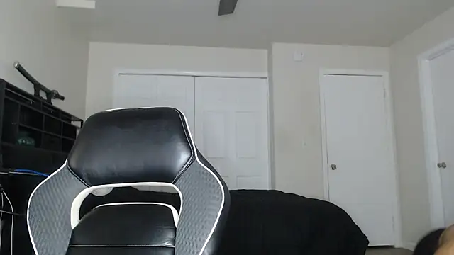 ChrisVacher online show from June 14, 2026, 3:57 pm