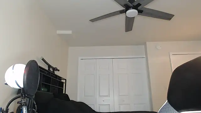 ChrisVacher online show from July 25, 2026, 1:24 am