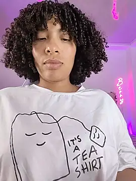 DannaBerry online show from November 18, 2025, 3:04 pm