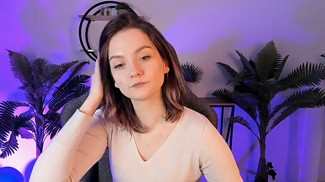 Snapshot of SamantaLong chatting on December 2, 2024, 11:35 pm SamantaLong online show from December 2, 2024, 11:35 pm