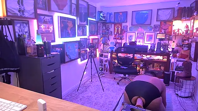 Briefs bud online show from February 8, 2025, 4:25 am