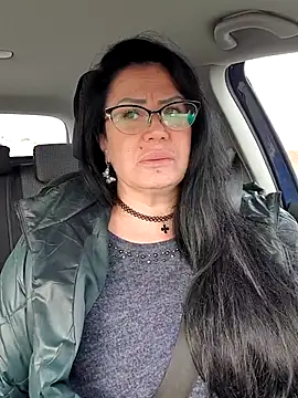 x  KHALEESI  x online show from October 21, 2025, 7:30 am