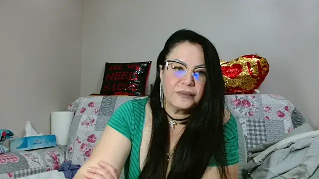 x  KHALEESI  x online show from November 30, 2025, 8:53 pm