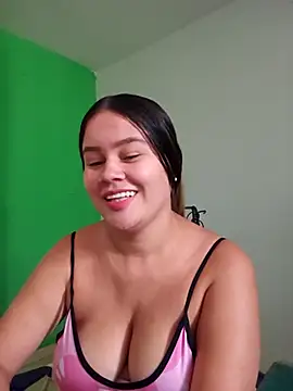 Snapshot of sweet_lucia chatting on March 24, 2026, 1:44 pm sweet lucia online show from March 24, 2026, 1:44 pm