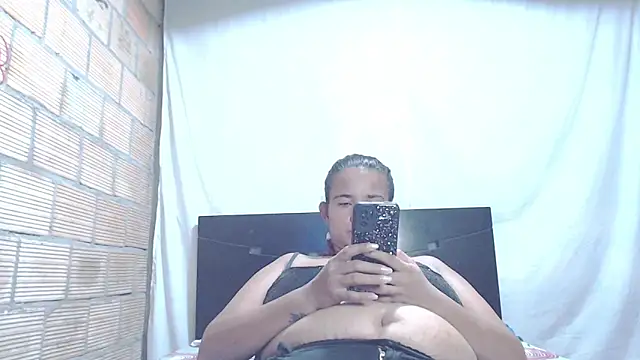 isabella dirty69 online show from March 19, 2025, 6:03 am