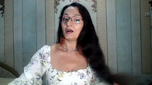 Antralyn online show from October 3, 2025, 11:34 am