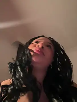 Snapshot of IamSashaLuv chatting on March 10, 2025, 7:33 am IamSashaLuv online show from March 10, 2025, 7:33 am