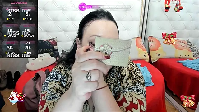lady lauren online show from February 3, 2025, 5:18 am