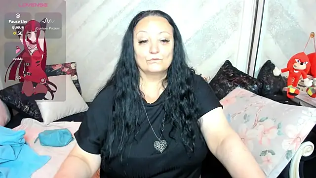 lady lauren online show from June 17, 2026, 4:12 am