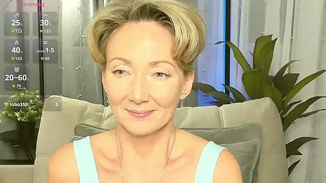 Snapshot of AkexandraFix chatting on November 7, 2025, 1:04 pm AkexandraFix online show from November 7, 2025, 1:04 pm