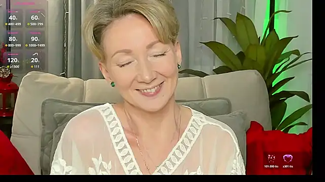 Snapshot of AkexandraFix chatting on December 15, 2025, 1:06 pm AkexandraFix online show from December 15, 2025, 1:06 pm