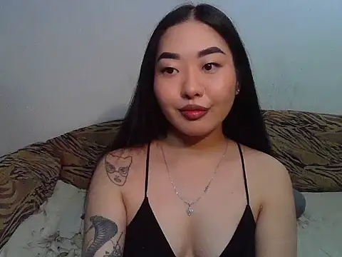 Snapshot of Aleksa_Blackdream chatting on November 24, 2025, 12:10 am Aleksa Blackdream online show from November 24, 2025, 12:10 am