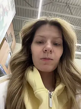 Snapshot of MaryHiggins chatting on March 17, 2026, 9:12 am MaryHiggins online show from March 17, 2026, 9:12 am