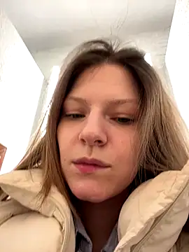 Snapshot of MaryHiggins chatting on December 14, 2025, 8:09 am MaryHiggins online show from December 14, 2025, 8:09 am