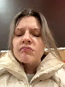 Snapshot of MaryHiggins chatting on December 5, 2025, 9:12 pm MaryHiggins online show from December 5, 2025, 9:12 pm