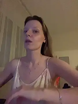 Snapshot of MaryHiggins chatting on June 11, 2026, 9:45 pm MaryHiggins online show from June 11, 2026, 9:45 pm