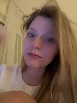 Snapshot of MaryHiggins chatting on October 12, 2025, 6:20 pm MaryHiggins online show from October 12, 2025, 6:20 pm