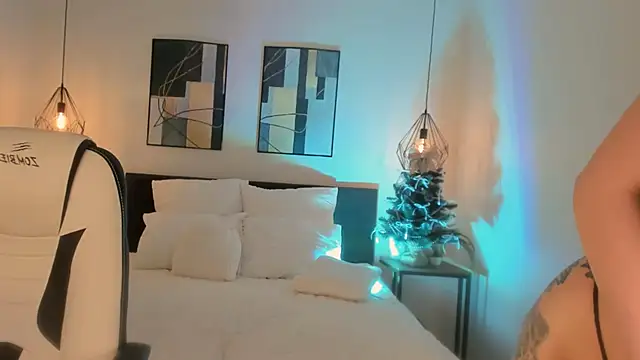 Snapshot of Roxana_Wet_ chatting on December 14, 2025, 1:28 pm Roxana Wet online show from December 14, 2025, 1:28 pm