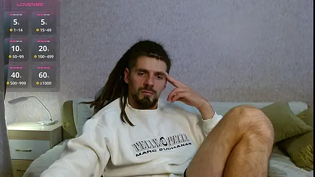 Snapshot of Aestheticguy101 chatting on October 15, 2025, 2:25 pm Aestheticguy101 online show from October 15, 2025, 2:25 pm