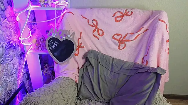 sarakaell online show from January 15, 2026, 1:09 am