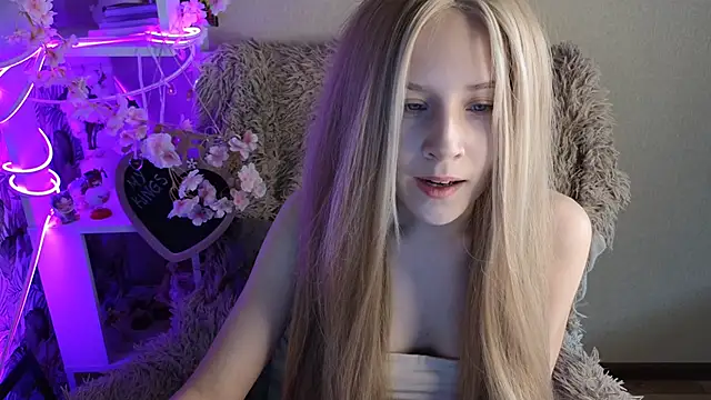 Snapshot of sarakaell chatting on September 12, 2025, 2:12 am sarakaell online show from September 12, 2025, 2:12 am