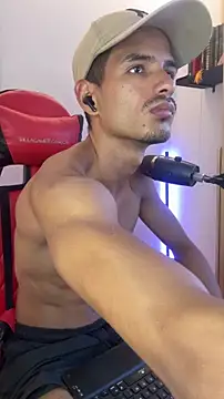 diego latino online show from October 10, 2025, 9:37 pm