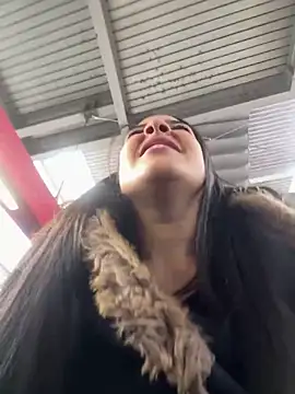 Snapshot of WHAAATTTTTTTTTT chatting on December 15, 2025, 11:38 am WHAAATTTTTTTTTT online show from December 15, 2025, 11:38 am