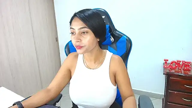 Snapshot of sophiax-x chatting on September 28, 2025, 4:14 pm sophiax-x online show from September 28, 2025, 4:14 pm