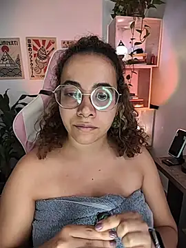 Snapshot of Emma_Wish chatting on June 19, 2026, 3:51 pm Emma Wish online show from June 19, 2026, 3:51 pm