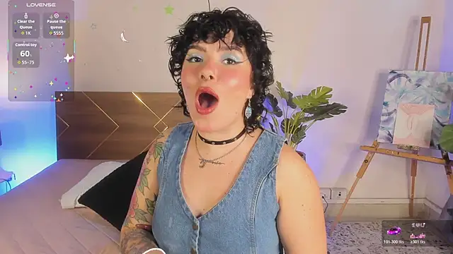 Snapshot of Amy_art chatting on July 17, 2026, 9:12 pm Amy art online show from July 17, 2026, 9:12 pm