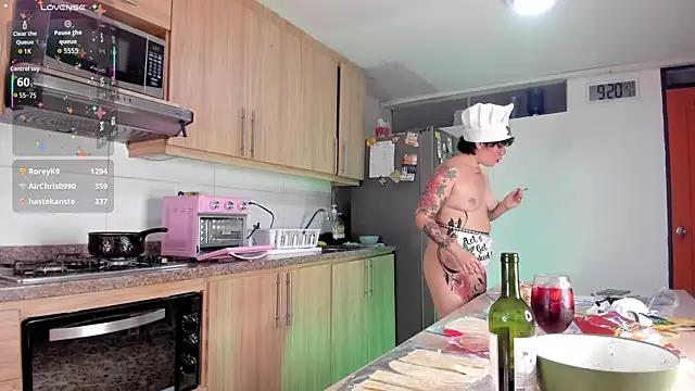 Snapshot of Amy_art chatting on June 14, 2026, 2:24 am Amy art online show from June 14, 2026, 2:24 am