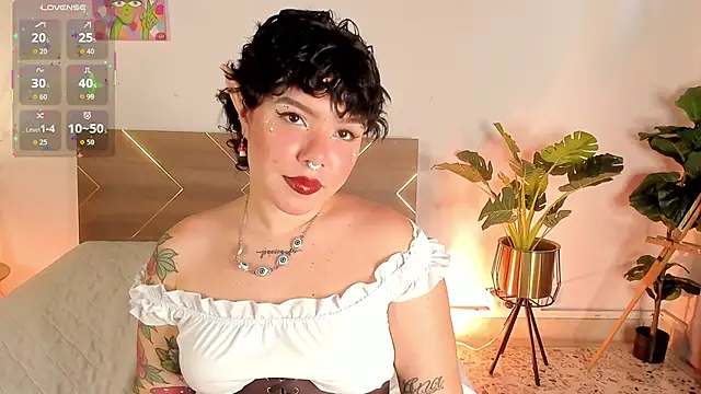 Snapshot of Amy_art chatting on May 19, 2026, 8:49 pm Amy art online show from May 19, 2026, 8:49 pm