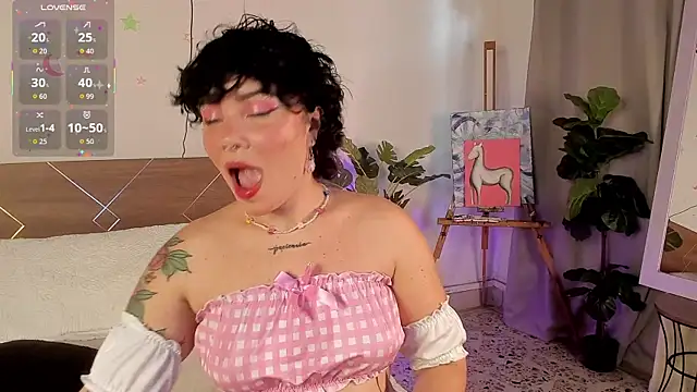 Snapshot of Amy_art chatting on July 9, 2026, 8:41 pm Amy art online show from July 9, 2026, 8:41 pm