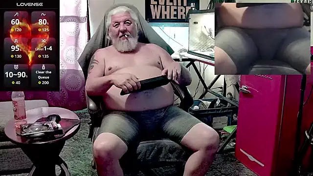 Snapshot of countrydomdaddy chatting on April 11, 2026, 10:35 pm countrydomdaddy online show from April 11, 2026, 10:35 pm
