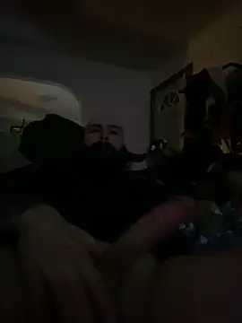 Snapshot of grizzlybearcody chatting on December 14, 2024, 5:40 am grizzlybearcody online show from December 14, 2024, 5:40 am