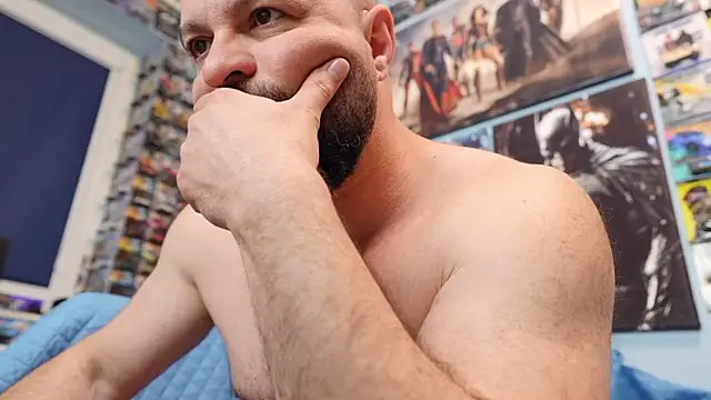 Muscle Bear online show from April 25, 2026, 6:38 am
