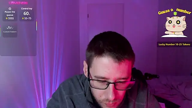 Snapshot of Thomas_Mrd chatting on March 12, 2025, 4:19 am Thomas Mrd online show from March 12, 2025, 4:19 am