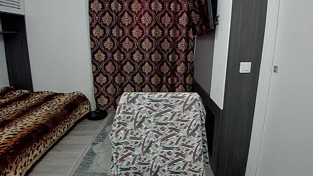 Snapshot of sexxymuscles4u chatting on March 13, 2025, 11:30 am sexxymuscles4u online show from March 13, 2025, 11:30 am