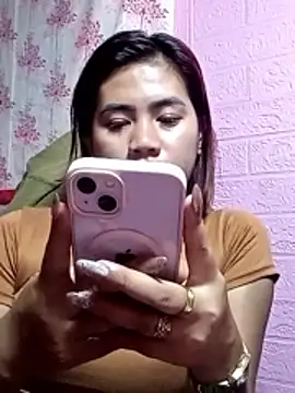 Snapshot of Cutie_body11 chatting on June 12, 2026, 12:58 pm Cutie body11 online show from June 12, 2026, 12:58 pm
