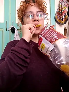 EmmaMelissa0521 online show from October 8, 2025, 8:09 pm