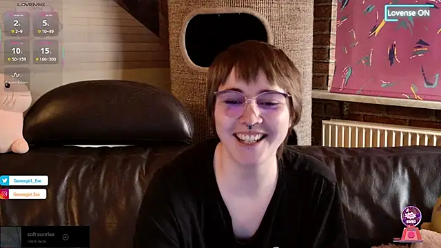 Snapshot of GamerGirl_Eve chatting on September 25, 2025, 6:14 pm GamerGirl Eve online show from September 25, 2025, 6:14 pm