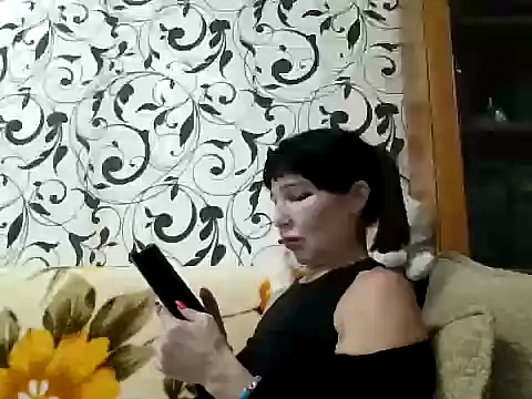 Snapshot of JeaneDavis chatting on November 18, 2025, 12:41 pm JeaneDavis online show from November 18, 2025, 12:41 pm