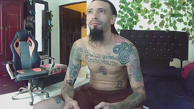 caribbeanlover1 online show from April 30, 2026, 2:13 pm