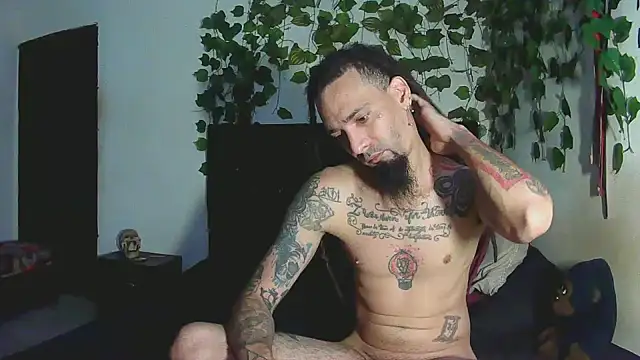 caribbeanlover1 online show from May 3, 2026, 12:20 pm