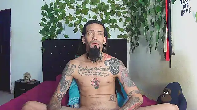 caribbeanlover1 online show from June 3, 2026, 2:33 pm